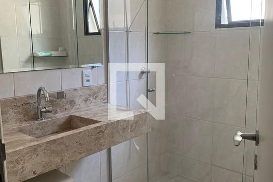 Banheiro Casa 1 de casa à venda com 5 quartos, 400m² em Chácara Inglesa, São Paulo