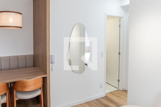 Sala de apartamento para alugar com 2 quartos, 34m² em Parque Vitoria, São Paulo