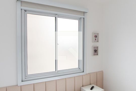 Quarto de apartamento para alugar com 2 quartos, 34m² em Parque Vitoria, São Paulo