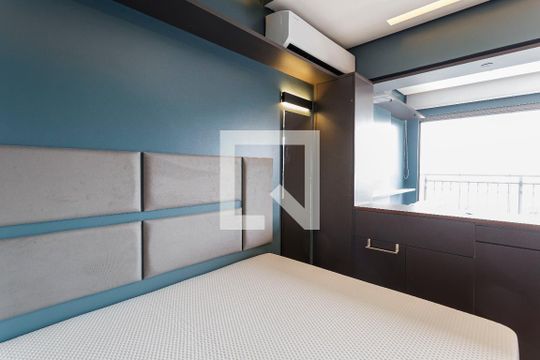 Quarto de kitnet/studio para alugar com 1 quarto, 35m² em Indianópolis, São Paulo
