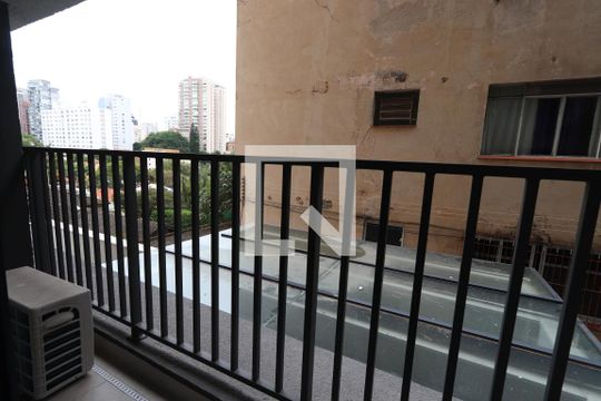 Varanda de kitnet/studio para alugar com 1 quarto, 24m² em Vila Mariana, São Paulo
