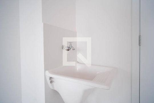 Sala/Cozinha de apartamento à venda com 2 quartos, 33m² em Engenheiro Goulart, São Paulo