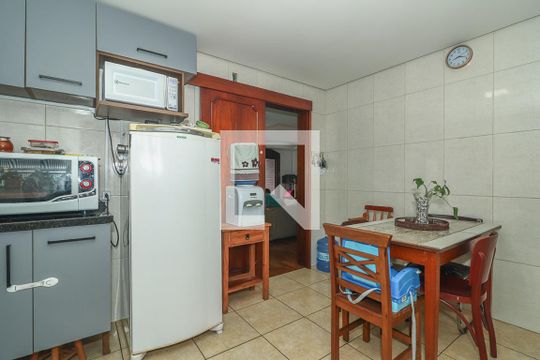 Cozinha de apartamento à venda com 3 quartos, 107m² em Jardim Lindóia, Porto Alegre