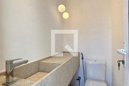Cobertura - banheiro de apartamento à venda com 4 quartos, 415m² em Ipanema, Rio de Janeiro