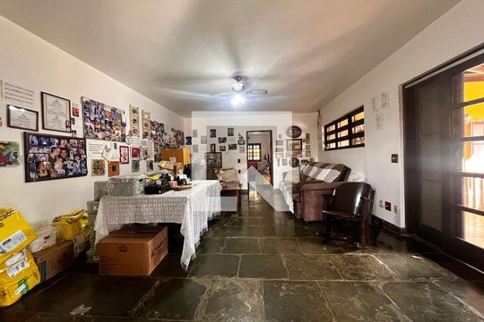 Sala 1 de casa à venda com 4 quartos, 1710m² em Vila Modesto Fernandes, Campinas