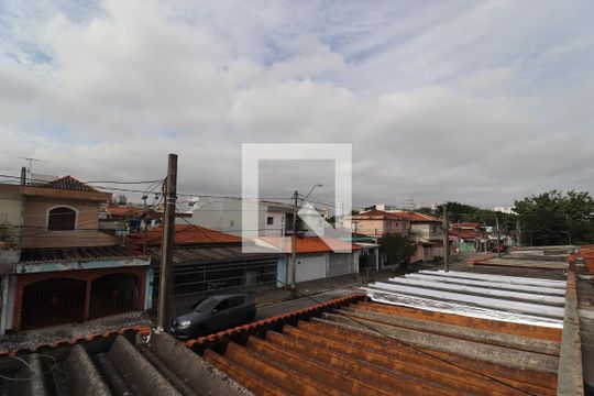 Vista Quintal de casa à venda com 4 quartos, 189m² em Vila Floresta, Santo André