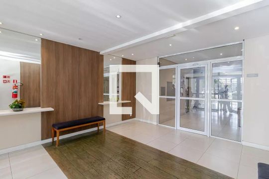 Hall Social de apartamento à venda com 2 quartos, 69m² em Vila Água Funda, São Paulo