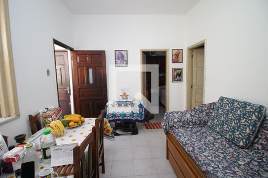 Sala de casa à venda com 1 quarto, 120m² em Olaria, Rio de Janeiro