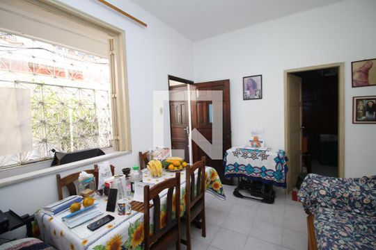 Sala de casa à venda com 1 quarto, 120m² em Olaria, Rio de Janeiro
