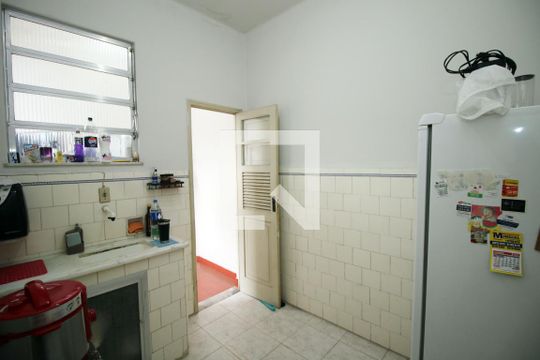 Cozinha de apartamento à venda com 1 quarto, 120m² em Olaria, Rio de Janeiro