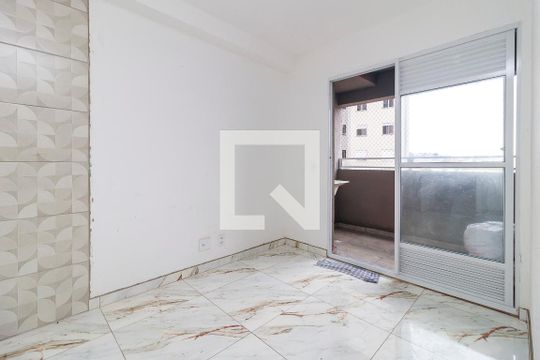 Sala/Cozinha de apartamento para alugar com 2 quartos, 37m² em Jardim São Luís, São Paulo
