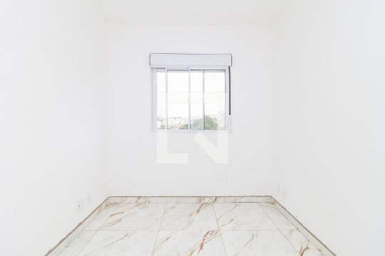Quarto 1 de apartamento para alugar com 2 quartos, 37m² em Jardim São Luís, São Paulo