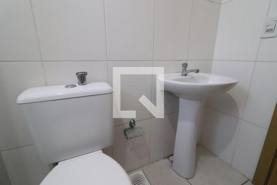 Banheiro de apartamento à venda com 2 quartos, 71m² em Liberdade, Novo Hamburgo
