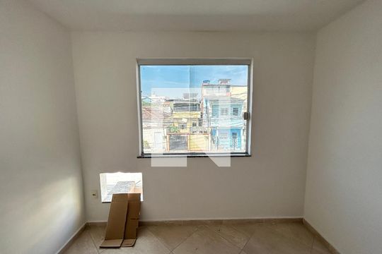 Quarto 2 de casa para alugar com 3 quartos, 80m² em Bento Ribeiro, Rio de Janeiro