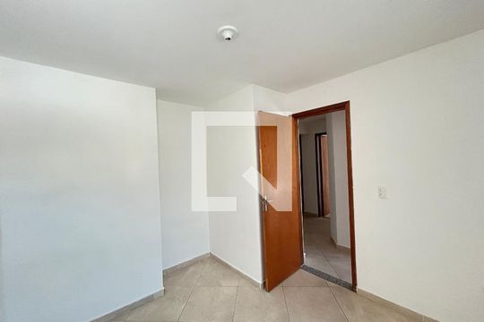Quarto 1 de casa para alugar com 3 quartos, 80m² em Bento Ribeiro, Rio de Janeiro