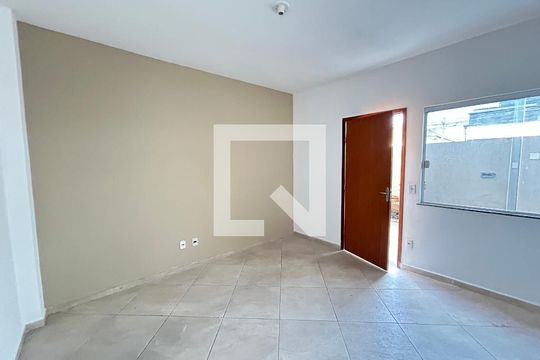 Sala de casa para alugar com 3 quartos, 80m² em Bento Ribeiro, Rio de Janeiro