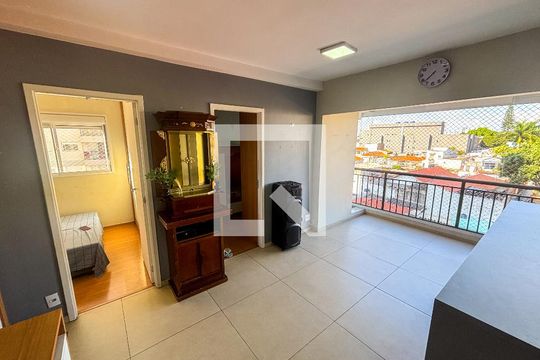 Sala de apartamento para alugar com 2 quartos, 46m² em Vila Invernada, São Paulo