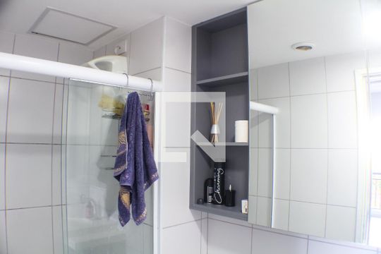 Banheiro de apartamento para alugar com 2 quartos, 46m² em Vila Invernada, São Paulo