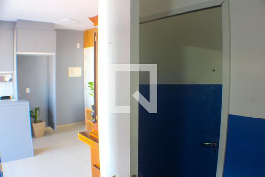 Quarto 2/Sala de apartamento para alugar com 2 quartos, 46m² em Vila Invernada, São Paulo