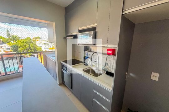Cozinha de apartamento para alugar com 2 quartos, 46m² em Vila Invernada, São Paulo
