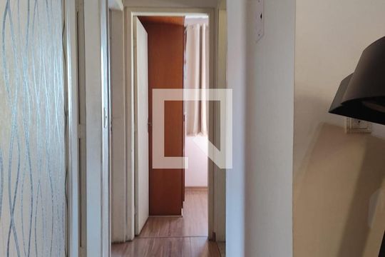 Corredor de apartamento à venda com 3 quartos, 75m² em Eldorado, Contagem
