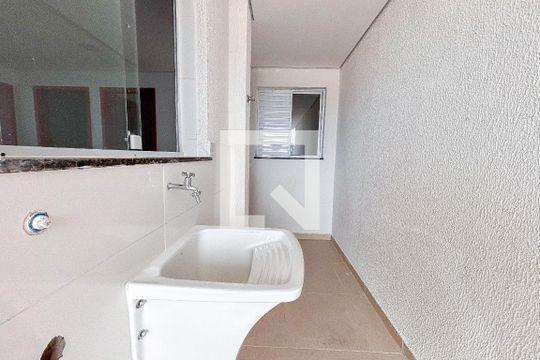 Área de Serviço de apartamento para alugar com 2 quartos, 49m² em Vila Dalila, São Paulo