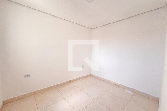 Quarto 2 de apartamento para alugar com 2 quartos, 50m² em Vila Dalila, São Paulo