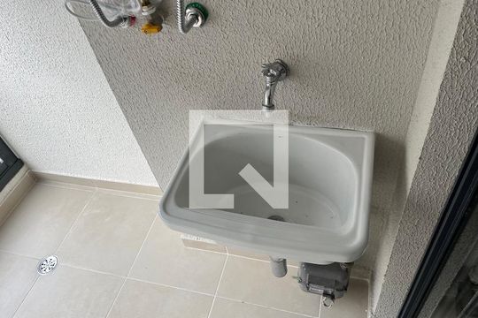 Área de Serviço de apartamento para alugar com 2 quartos, 55m² em Vila Anastácio, São Paulo