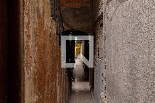 Corredor de casa para alugar com 3 quartos, 100m² em Parque Boturussu, São Paulo