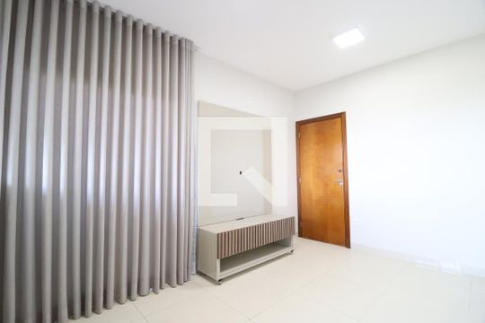 Sala de apartamento para alugar com 2 quartos, 64m² em Jaraguá, Uberlândia