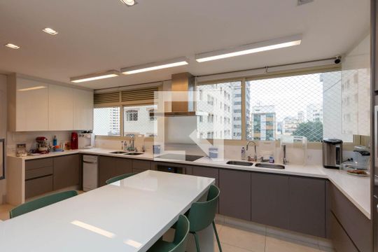 Cozinha de apartamento à venda com 4 quartos, 240m² em Santa Cecilia, São Paulo