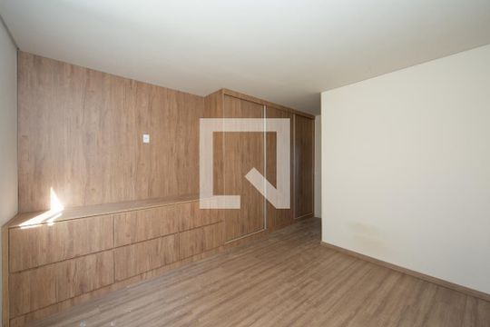 Quarto 1 de casa para alugar com 3 quartos, 106m² em Estoril, Belo Horizonte