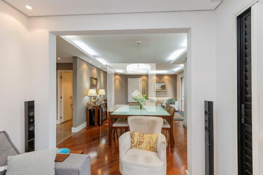 Sala de TV de apartamento à venda com 3 quartos, 137m² em Brooklin, São Paulo
