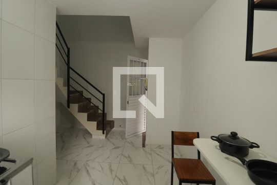 Cozinha e Área de Serviço de kitnet/studio para alugar com 1 quarto, 70m² em Jardim Itália, Várzea Paulista