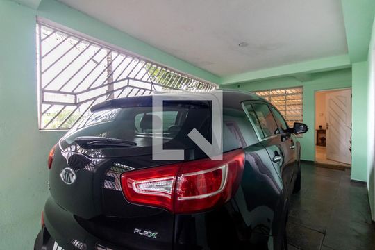 Garagem de casa à venda com 3 quartos, 122m² em Gopouva, Guarulhos
