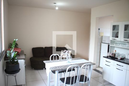 Sala de apartamento à venda com 3 quartos, 56m² em Beatriz, Contagem