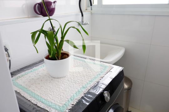 Área de Serviço de apartamento para alugar com 3 quartos, 104m² em Km 18, Osasco