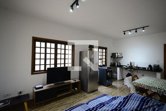 Casa para alugar com 1 quarto, 100m² em Bosque da Saúde, São Paulo