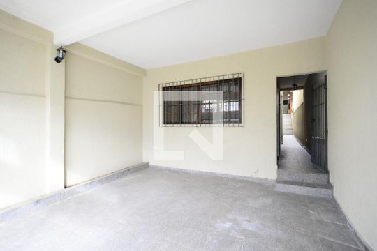Garagem de casa para alugar com 1 quarto, 100m² em Bosque da Saúde, São Paulo