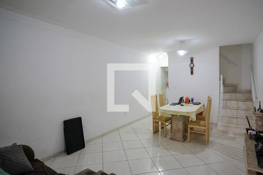 Casa à venda com 4 quartos, 130m² em Santa Maria, São Caetano do Sul
