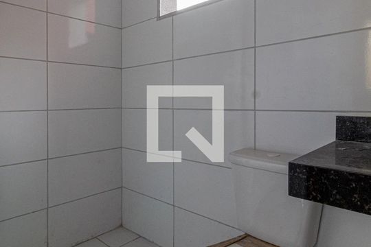 Banheiro de kitnet/studio à venda com 1 quarto, 22m² em Vila Guilhermina, São Paulo