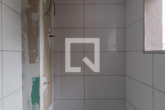 Banheiro de kitnet/studio à venda com 1 quarto, 22m² em Vila Guilhermina, São Paulo