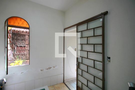 Casa 1 - Quarto de Serviço de casa para alugar com 6 quartos, 448m² em Vila Ermelinda, Belo Horizonte