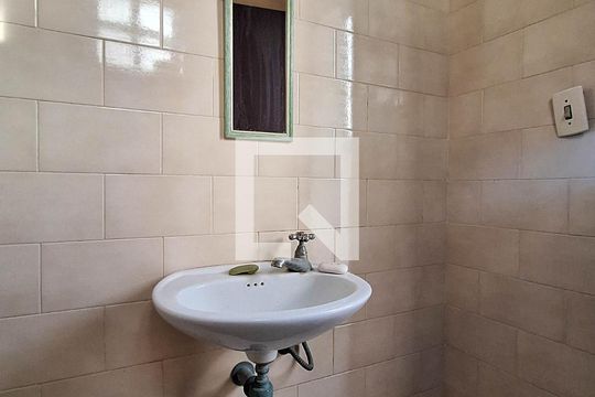 Lavabo da Sala 1 de casa à venda com 4 quartos, 650m² em Piratininga, Niterói