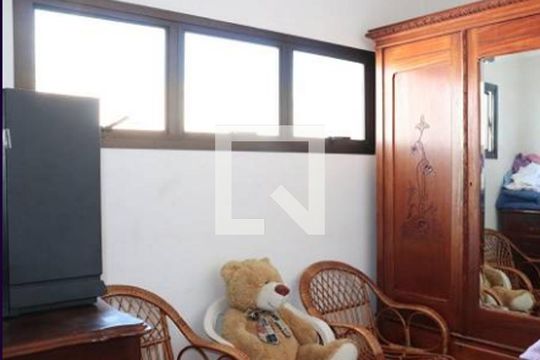 Casa de Condomínio à venda com 4 quartos, 268m² em Água Rasa, São Paulo