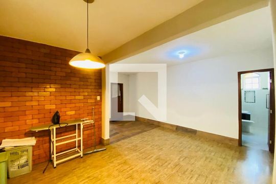 Casa à venda com 2 quartos, 2000m² em Recanto do Poeta I, Lagoa Santa