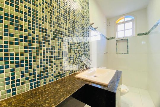 Banheiro Social de casa à venda com 2 quartos, 2000m² em Recanto do Poeta I, Lagoa Santa