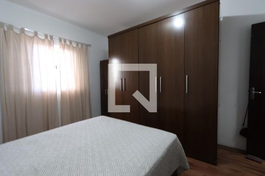Quarto 1 de casa à venda com 3 quartos, 120m² em Jardim Ivone, São Paulo