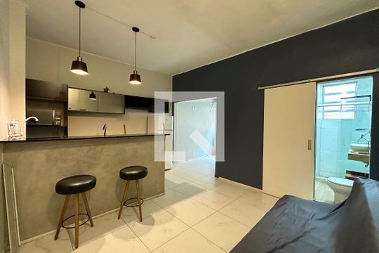 Sala de apartamento à venda com 1 quarto, 35m² em Leme, Rio de Janeiro