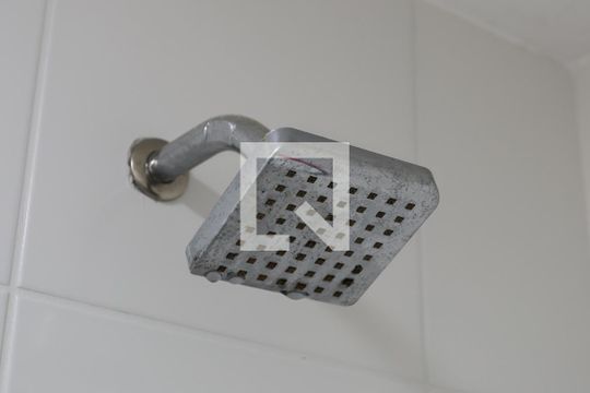 Banheiro Social de apartamento para alugar com 2 quartos, 42m² em Jardim Santa Cruz, São Paulo